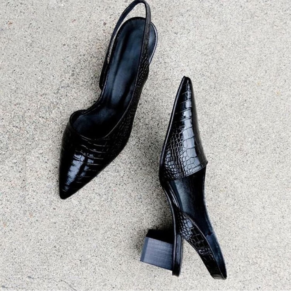 Chic Black Croc-Patterned Slingback Heels - image 1